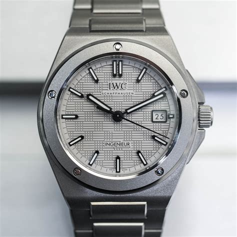 iwc ingenieur automatic prezzo|iwc ingenieur automatic 40 titanium.